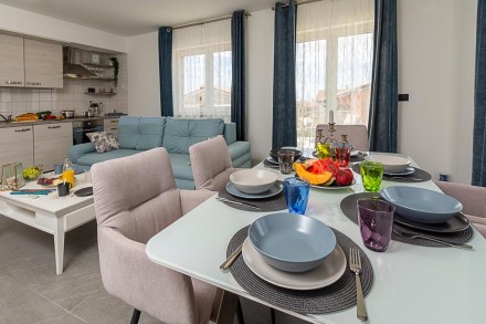 Moderno opremljeno dvosobno stanovanje, Novigrad